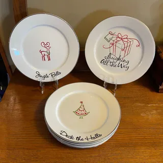 Photo of St Nicholas Square 'Tis the Season Set of 6 Christmas / Holdiay Salad Plates