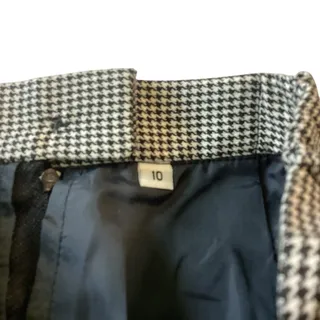Photo of Houndstooth Pattern Pencil Skirt