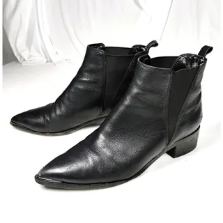 Photo of Marc Fisher Yale Black Leather Chelsea Boots Pointed Toe Slip On Womens 7.5M