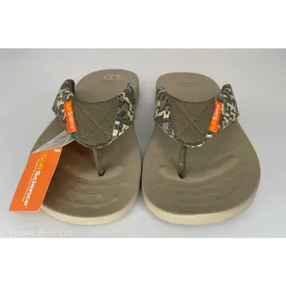 Photo of Flip Flop Thong Sandal Men's Size 8 Sage Digi Camo Mesh Soft Science Comfort
