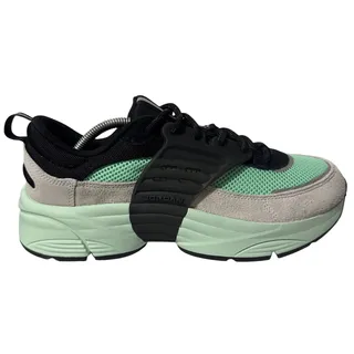 Photo of Jordan Trunner O/S (Black/Ntrl Grey/Mint/GR Glow) Men SZ 11 IB3722004