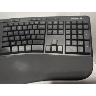 Photo of Microsoft LXM-00001 Model 1878 Wired USB 2.0 Ergonomic Keyboard - Tested