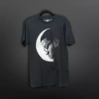 Photo of Kid Cudi Man on the Moon Tour Black T-Shirt - Size L