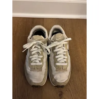 Photo of Nike Women's Fontanka Waffle sneakers in size women’s 8