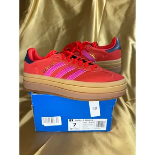 Photo of Adidas Gazelle Bold W Red Gum Sole Women’s 7 DH6465 Retro Modern Platform New