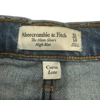 Photo of Abercrombie & Fitch High Rise Curve Love The Mom Short in Blue Wash, Size 14/32
