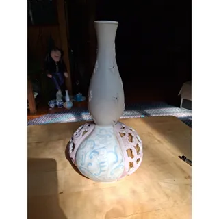 Photo of Vtg Erdman Schlegelmilch 10.25" Double Gourd Vase W/ Cutout Base (3176)
