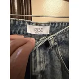 Listing Photo Thumb #3