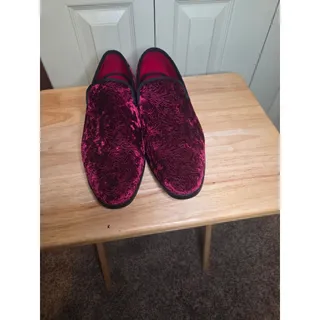 Photo of Enzo Romeo Burgundy Velvet Floral Damask Loafers Sz 11
