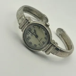 Photo of Geneva Platinum Silver-tone Women’s Bangle Watch, Working New Battery 