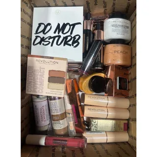 Photo of 150 Pcs Revolution Cosmetics Resellers bundle.