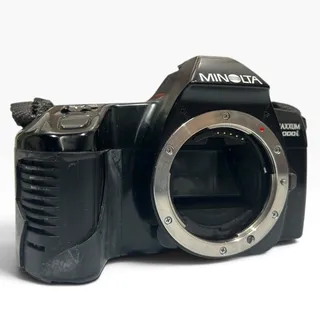 Photo of Minolta Maxxum 3000i 35mm SLR Film Camera Body Black Made in Japan Vtg untested