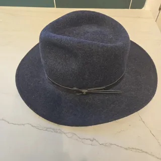 Photo of FELT 100% Wool Water Repellent Hat Size Medium