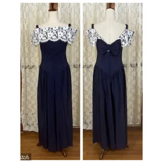 Photo of Gorgeous Vintage 90s Jordan Off Shoulder Formal Gown