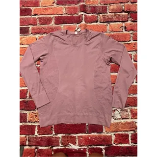 Photo of Lululemon Breeze By Long Sleeve