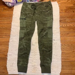 Photo of UNISEX VINTAGE CALLAVO CAMO CAMOUFLAGE PANTS W/ EXTRA CARGO POCKETS & KN…