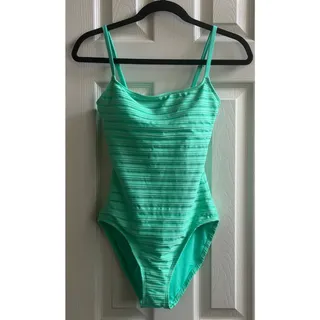 Photo of NWT La Blanca Fluid Lines One Piece Swimsuit Size 4 Mint Green Stripe