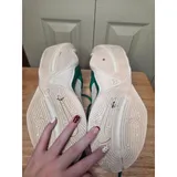 Listing Photo Thumb #3