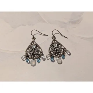 Photo of Pretty Vintage 1980s Silver-Tone Rhinestone Blue Beaded Teardrop Dangle Earrings