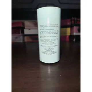 Photo of Avon naturals green tea body talc 2.6 oz *2001