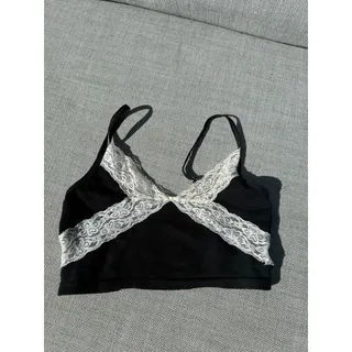 Photo of Out From Under Black & White Lace Trim Tank Top – Size Xs/s