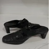 Listing Photo Thumb #7