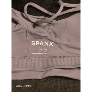 Photo of SPANX OnForm Low Impact Sports Bra XS Orchid Ash NWT 50989R