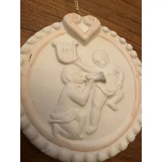 Photo of Vintage ceramic cherub angel ornament made in Taiwan 