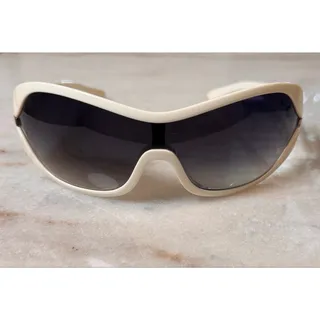 Photo of Y2K Vintage Prada SPR 12G Wrap Shield Sunglasses – Off-White 4AO-5D1
