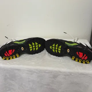 Photo of Nike Air Max Plus SE Retro Future Black Volt White Men's Sneakers Size 11