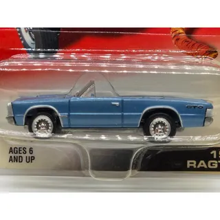 Photo of 2001 Johnny Lightning 1965 Pontiac GTO Ragtop Convertible 1:64