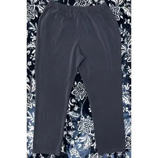 Photo of NWOT! LL Bean Women's Perfect Fit Pants, Original Tapered-Leg