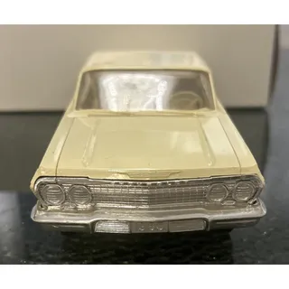 Photo of Vintage AMT 1:25 Scale 1963 Chevy Impala SS 409 Hardtop Plastic Dealer Promo Car