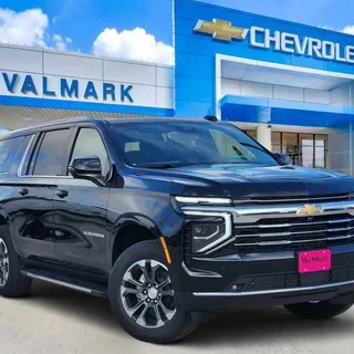 Photo of 2026 Chevrolet Suburban LT