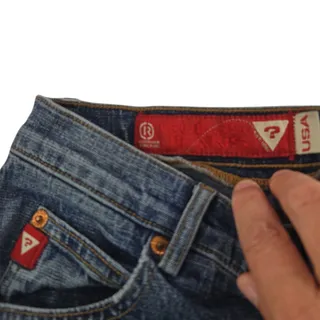 Photo of Guess | Vintage Y2k 05040 Stretch Denim Flare Leg Jeans | Size 30