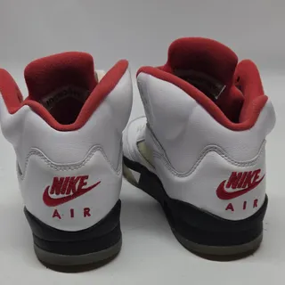 Photo of Jordan Brand Air Jordan 5 Fire Red 2020 440888-102 Size 5.5y excellent condition