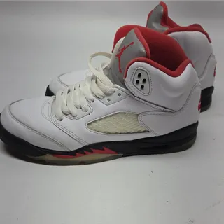 Photo of Jordan Brand Air Jordan 5 Fire Red 2020 440888-102 Size 5.5y excellent condition
