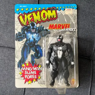 Photo of Marvel Super Heroes Captain America Action Figure - Vintage 1990 Toy Biz SEALED