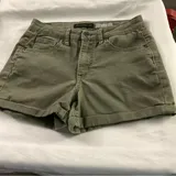 Listing Photo Thumb #3