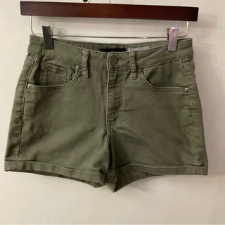 Photo of Aeropostale MIDI Army Green Short 4 Cabincore Fisherman Gorpcore Boho Normcore
