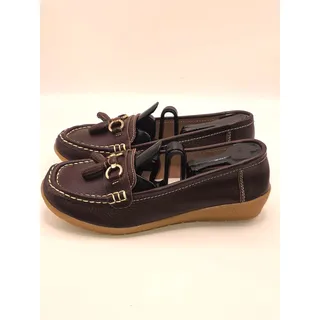 Photo of Women's Brown Tassel Loafers Gold Tone Hardware Slip On Flats US 7.5 New
